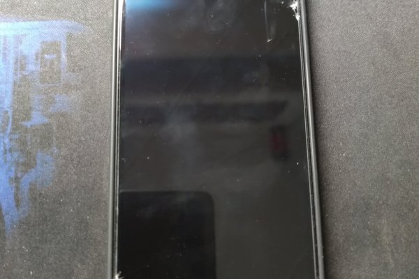 个人史上把手机摔得最“严重”的一次