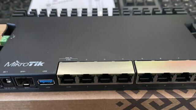 最终还是入了 MikroTik RB5009UG+S+IN