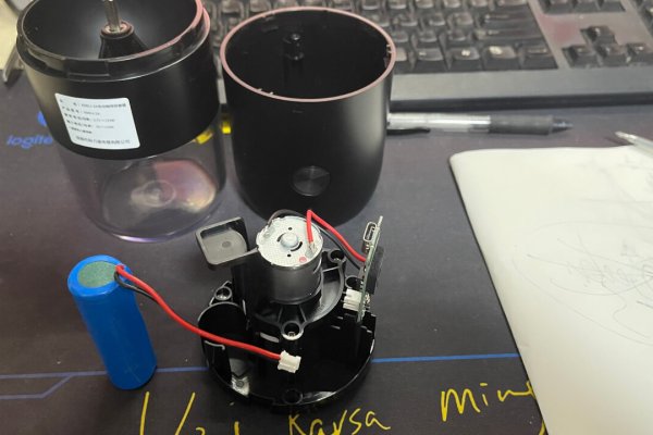 昨晚咖啡磨豆机复活，智能插座它今天就死给你看